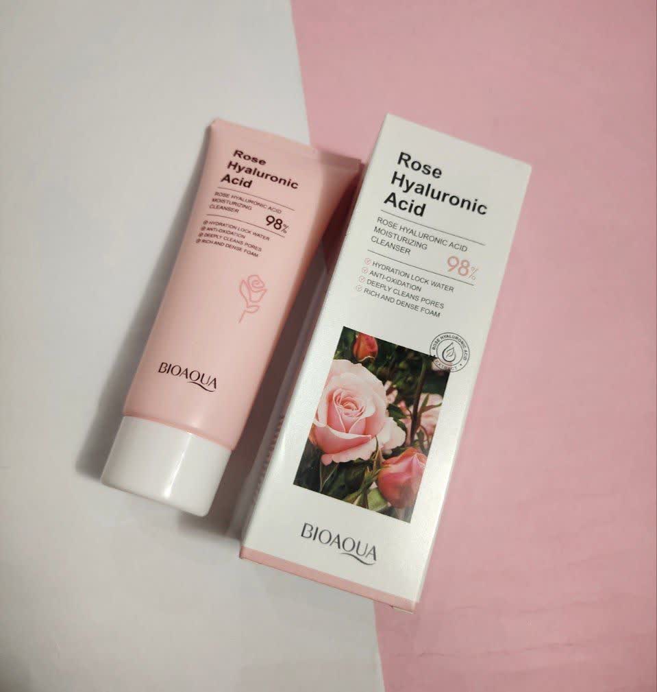 فوم شست و شوی گل رز بیواکوا