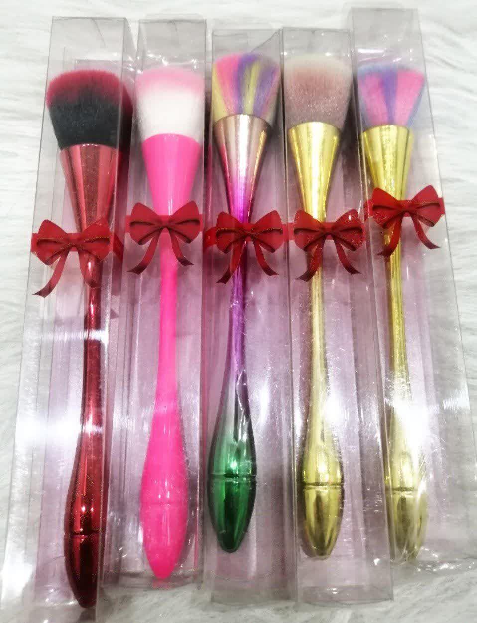 براش رژگونه